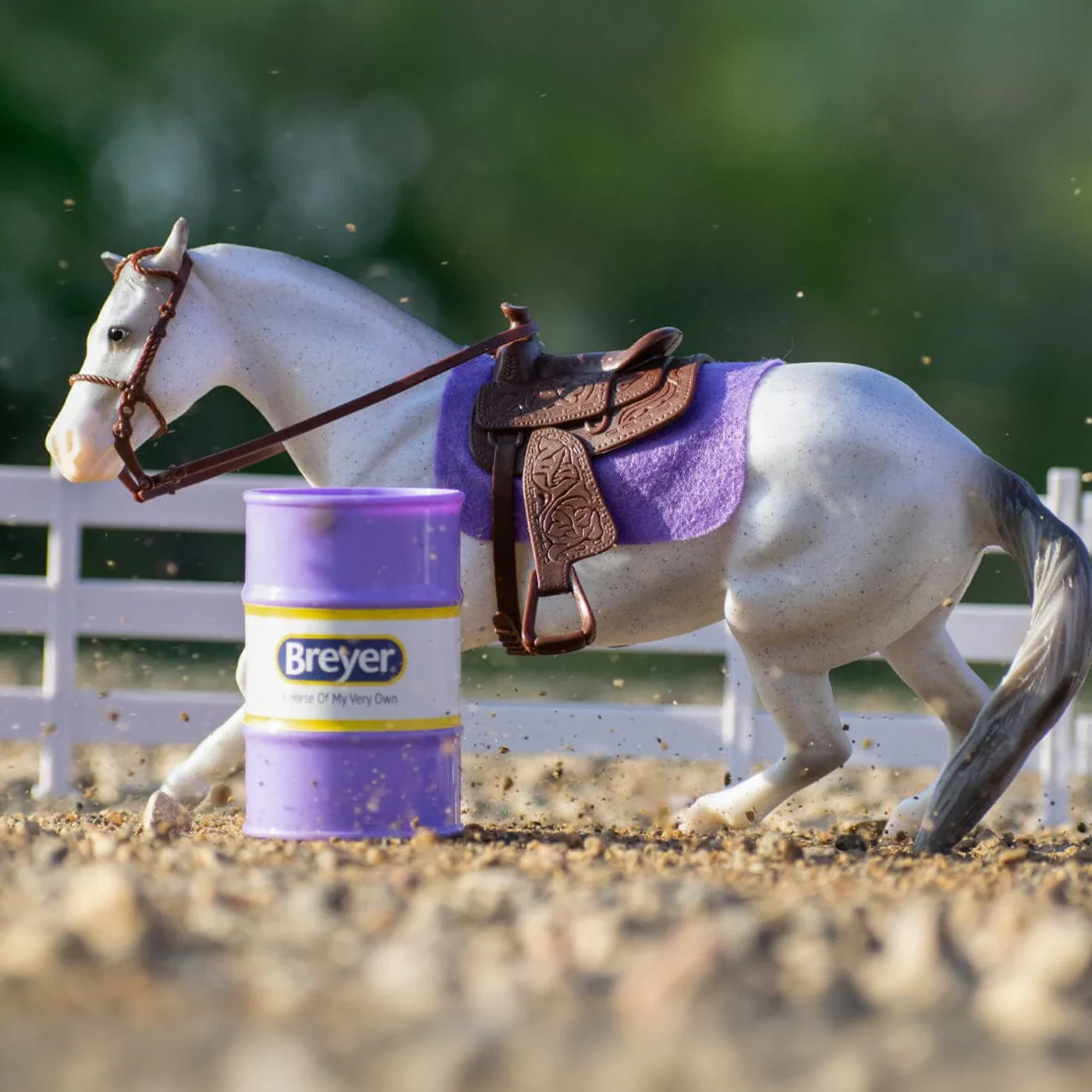 Breyer Freedom Barrel Racing Set - Image 4