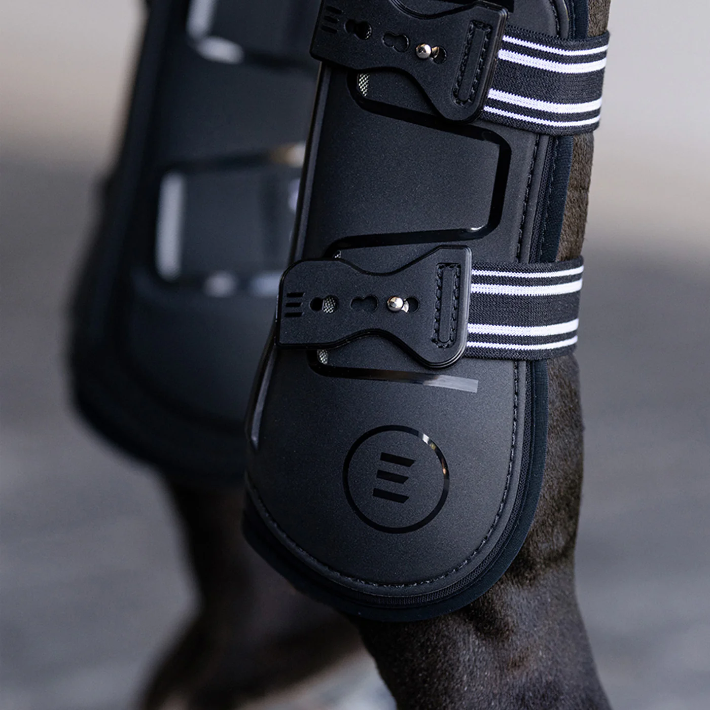 EquiFit Essential Air2 X-Foam Front Boots - Image 4