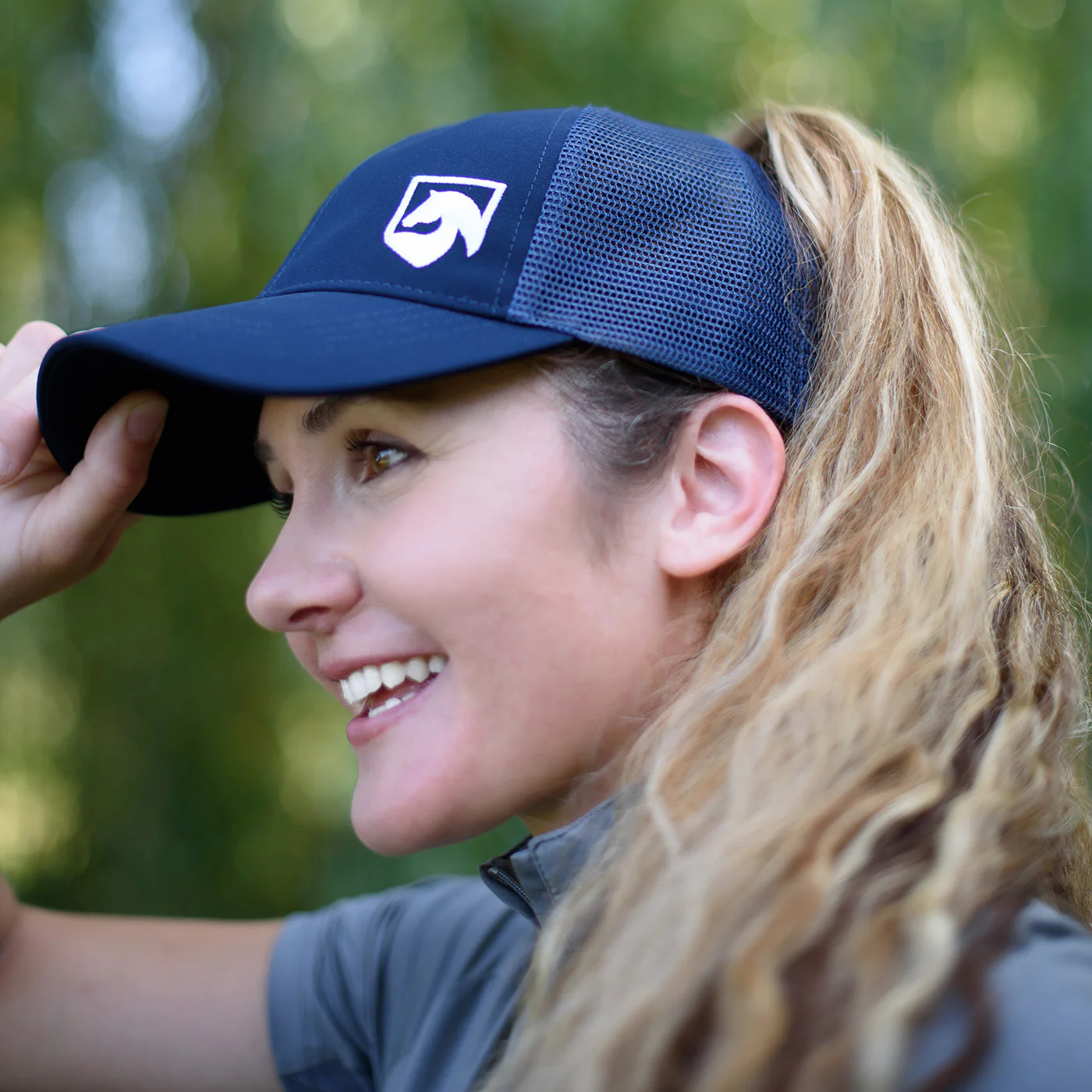 Greenhawk Mesh Back Pony Tail Baseball Cap - Image 4