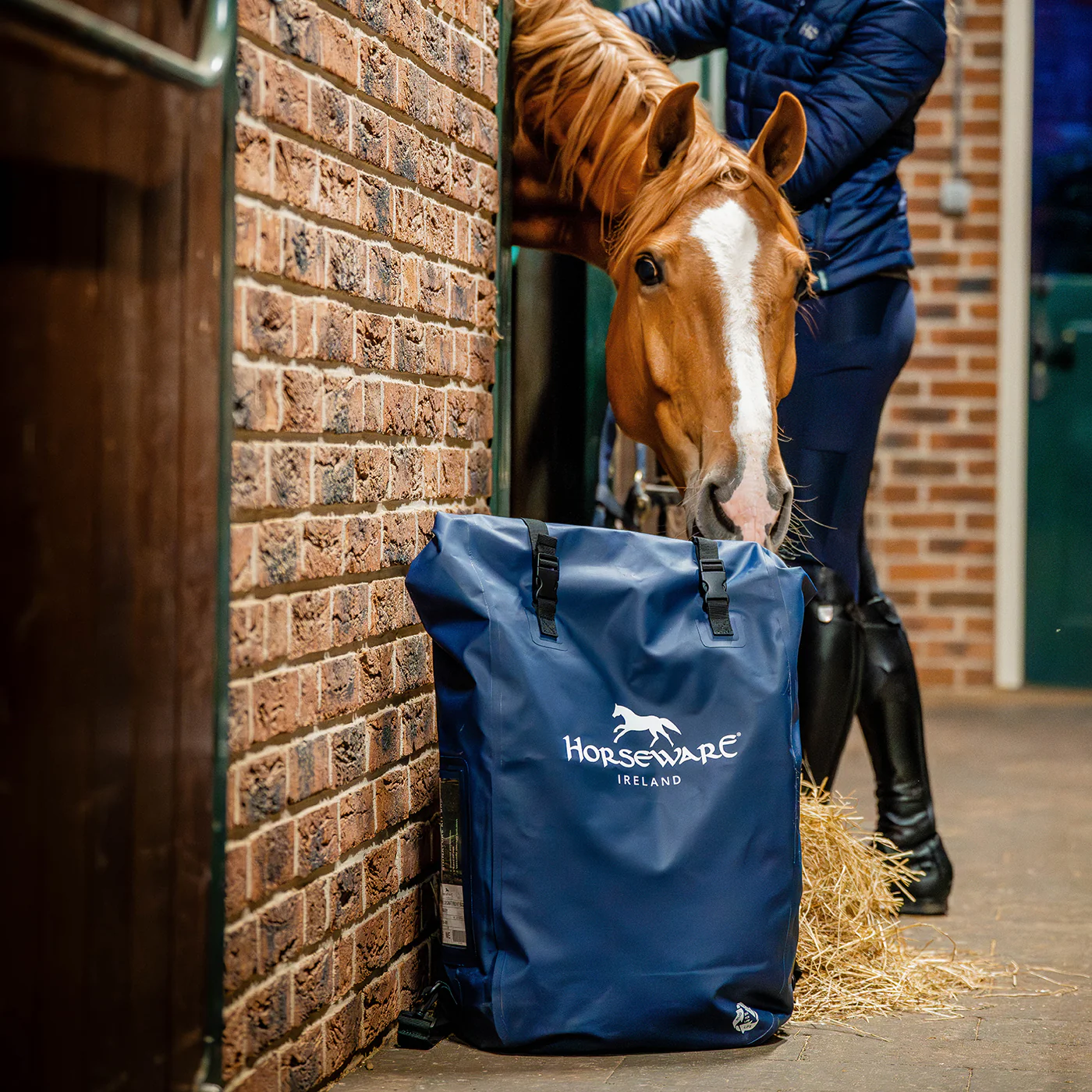 Horseware Signature Kit Bag - Image 6