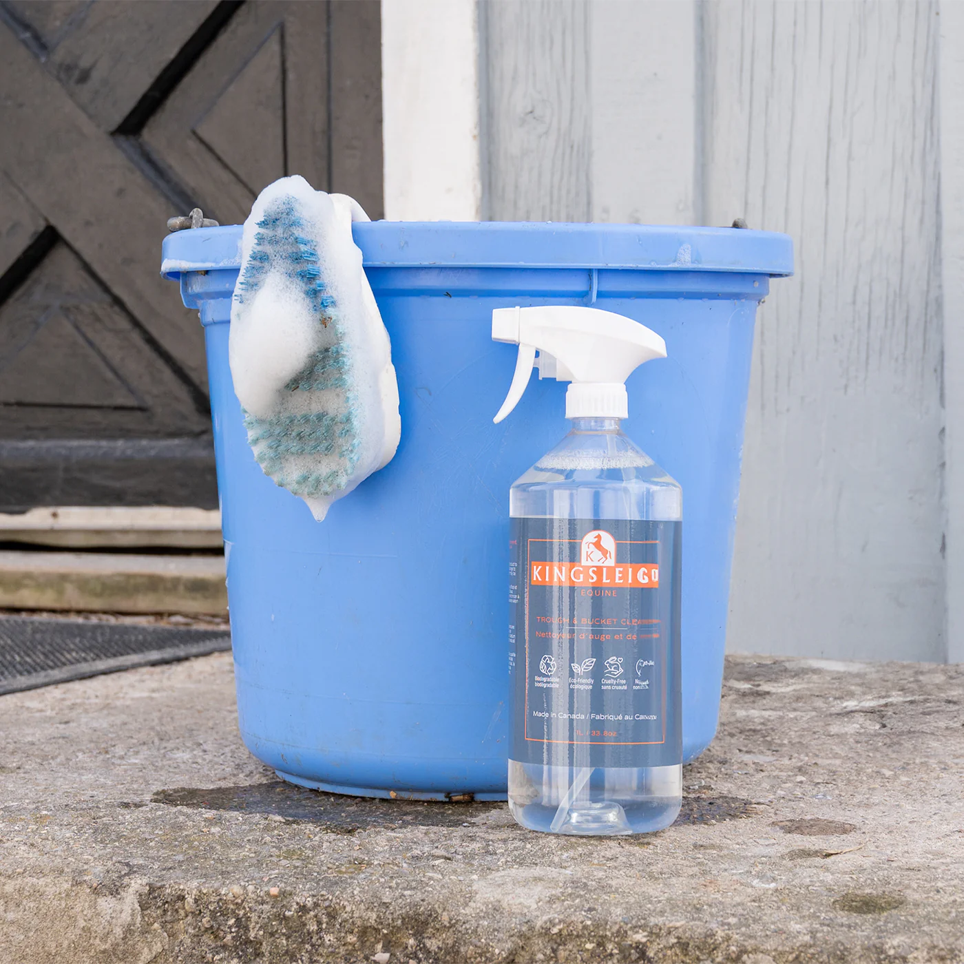 Kingsleigh Equine Trough & Bucket Cleaner W/ Sprayer 1 L - Image 3