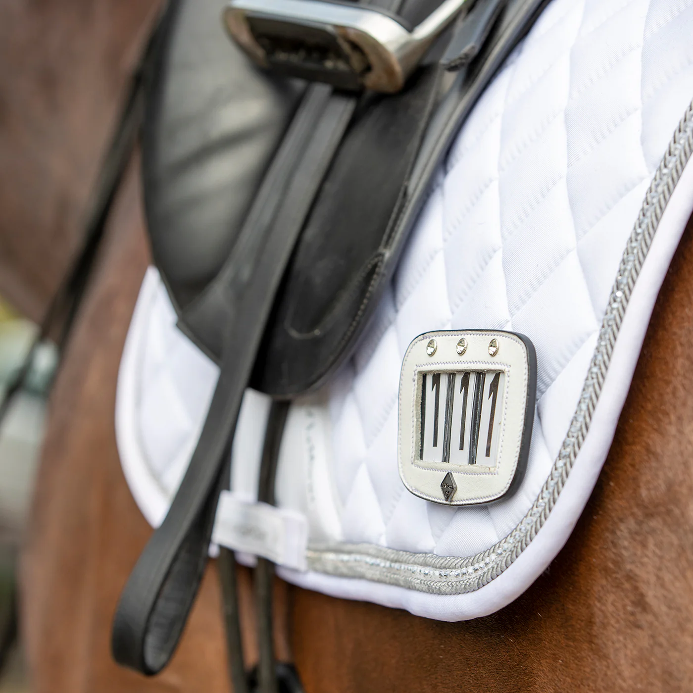 LeMieux Diamante Saddle Number Holder - Image 2
