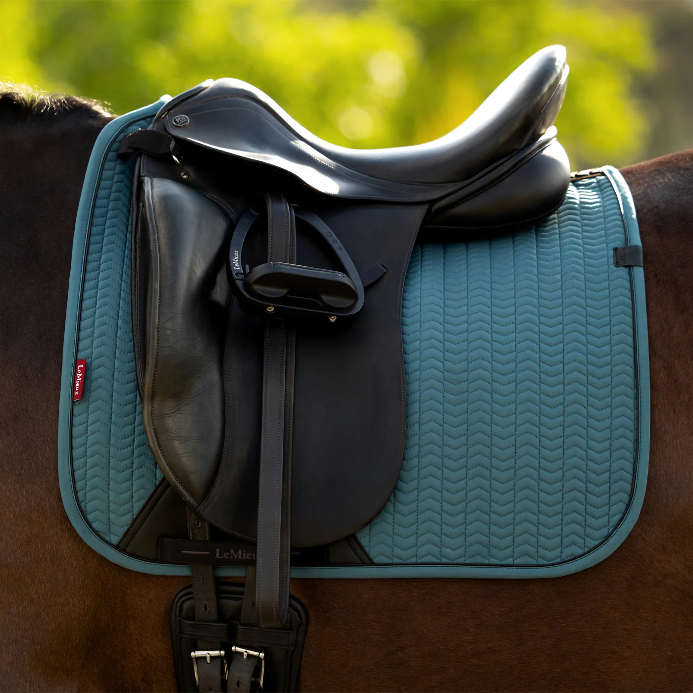 LeMieux Essence Dressage Saddle Pad - Image 4