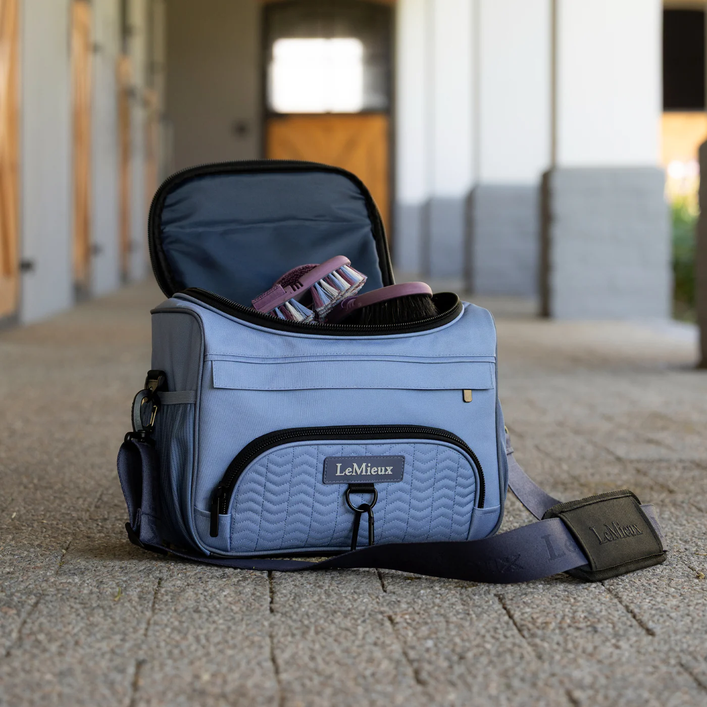 LeMieux ProKit Lite Grooming Bag - Image 4