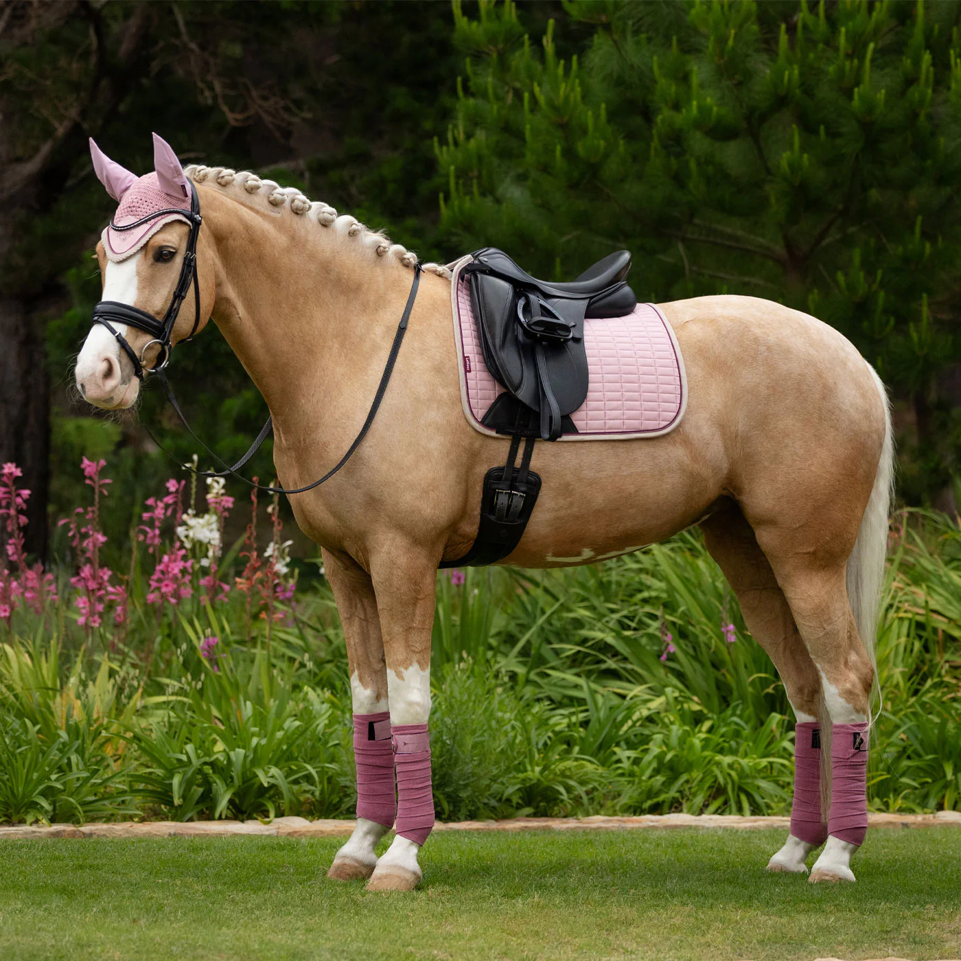 LeMieux Suede Dressage Square Saddle Pad - Image 7