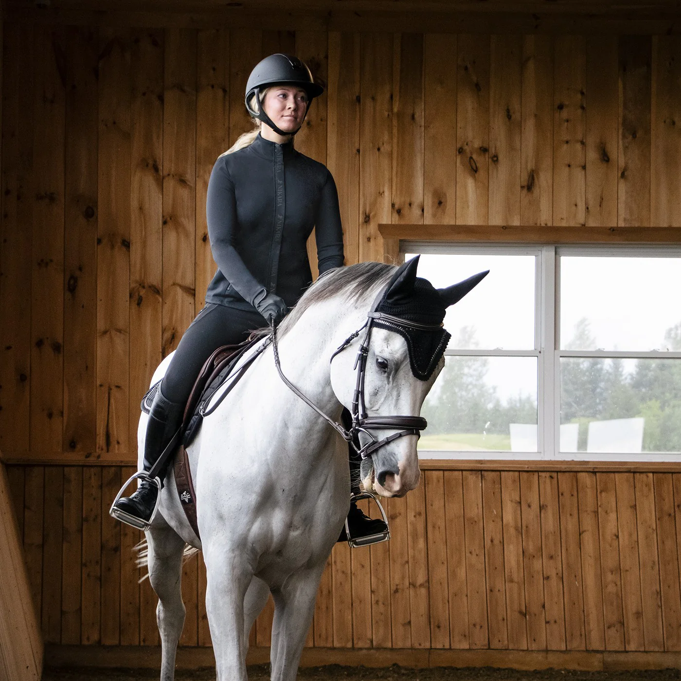 Nikara Training Jacket - Image 9