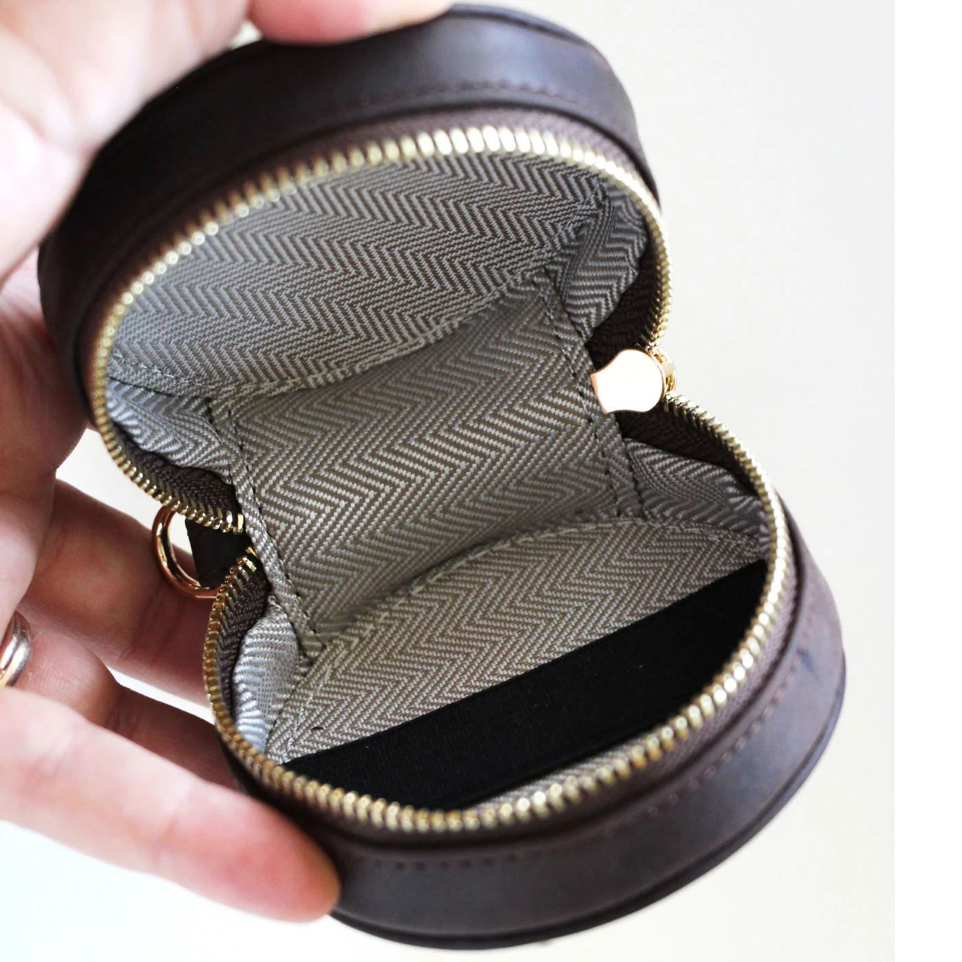 Oakbark & Chrome Stirrup Accessory Keeper - Image 2