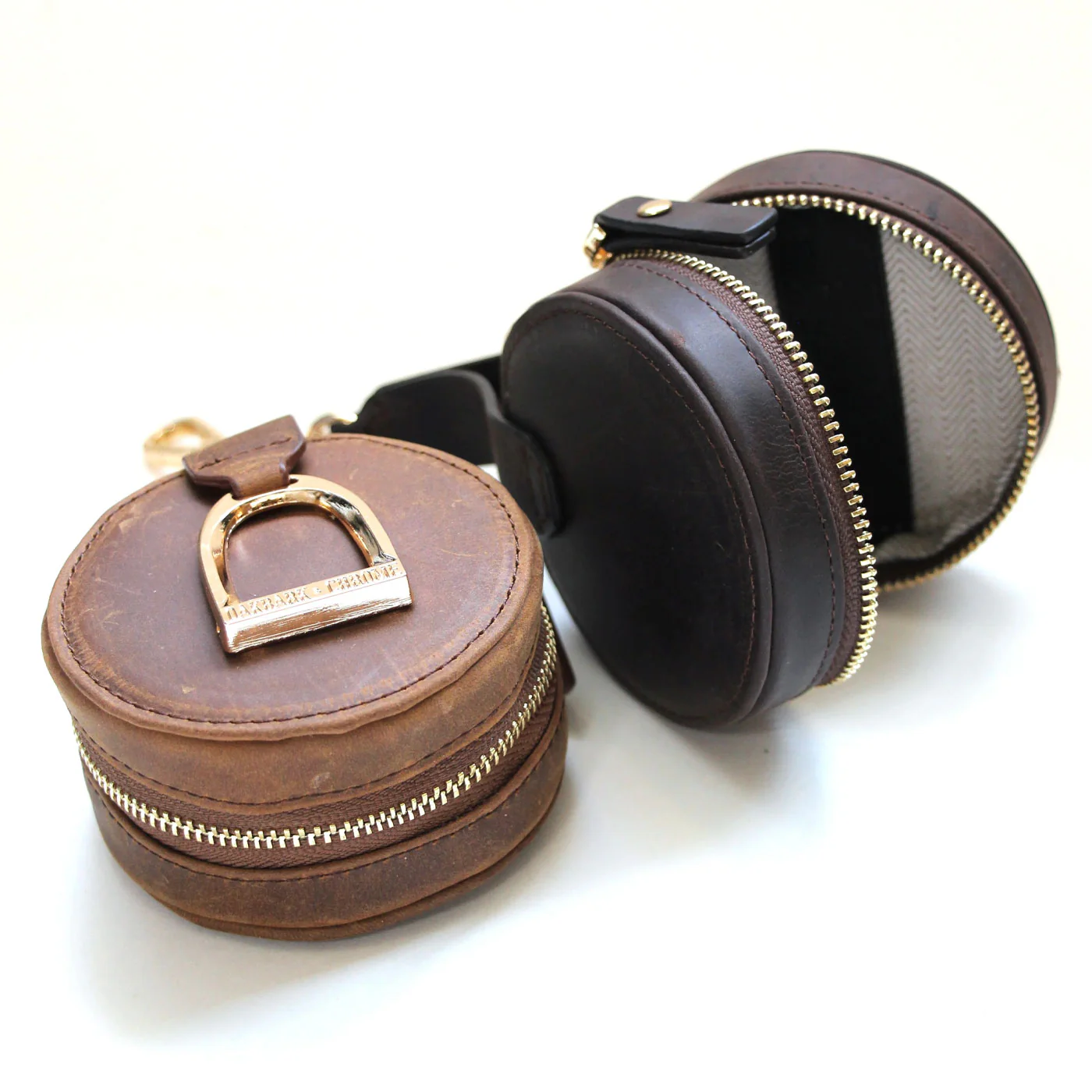 Oakbark & Chrome Stirrup Accessory Keeper - Image 5