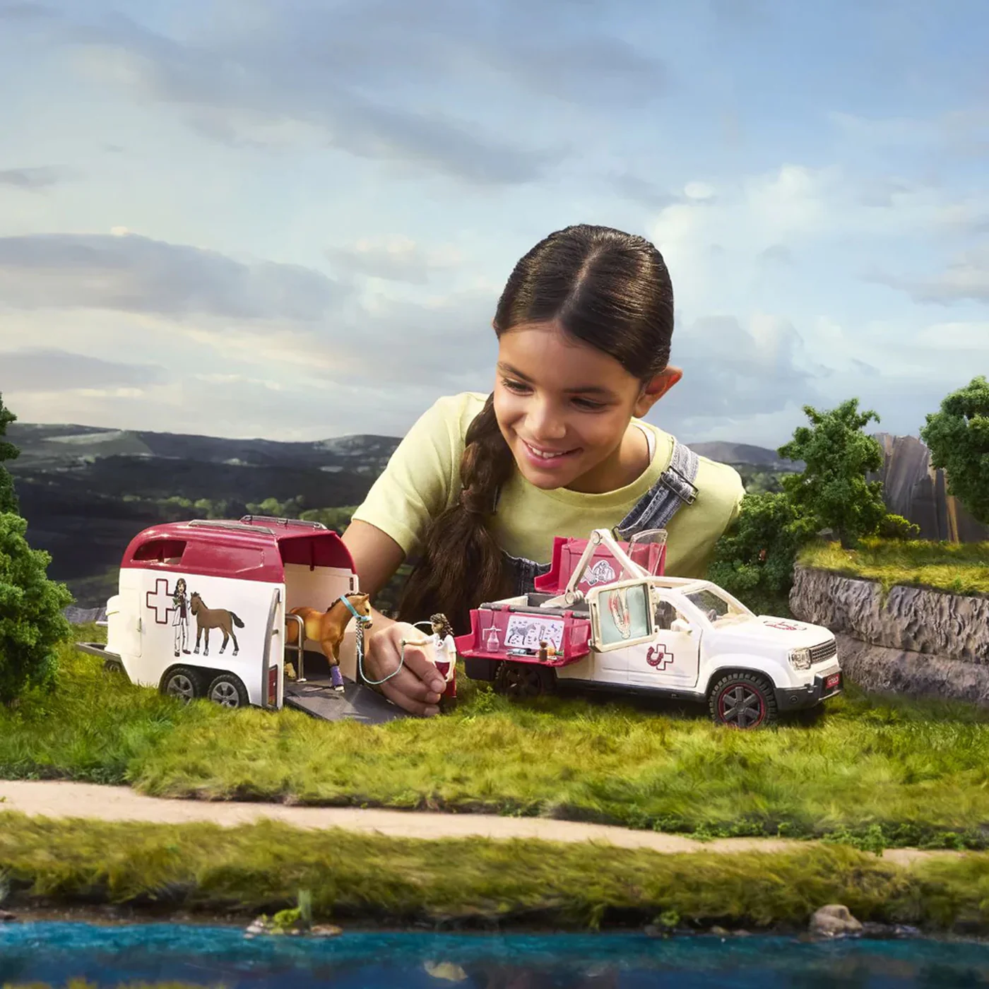 Schleich Horse Club Mobile Vet W/ Trailer - Image 2