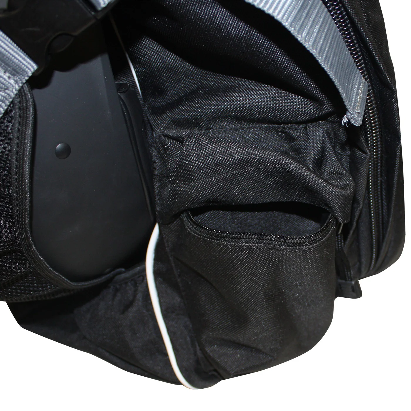 Shedrow Deluxe Backpack - Image 15