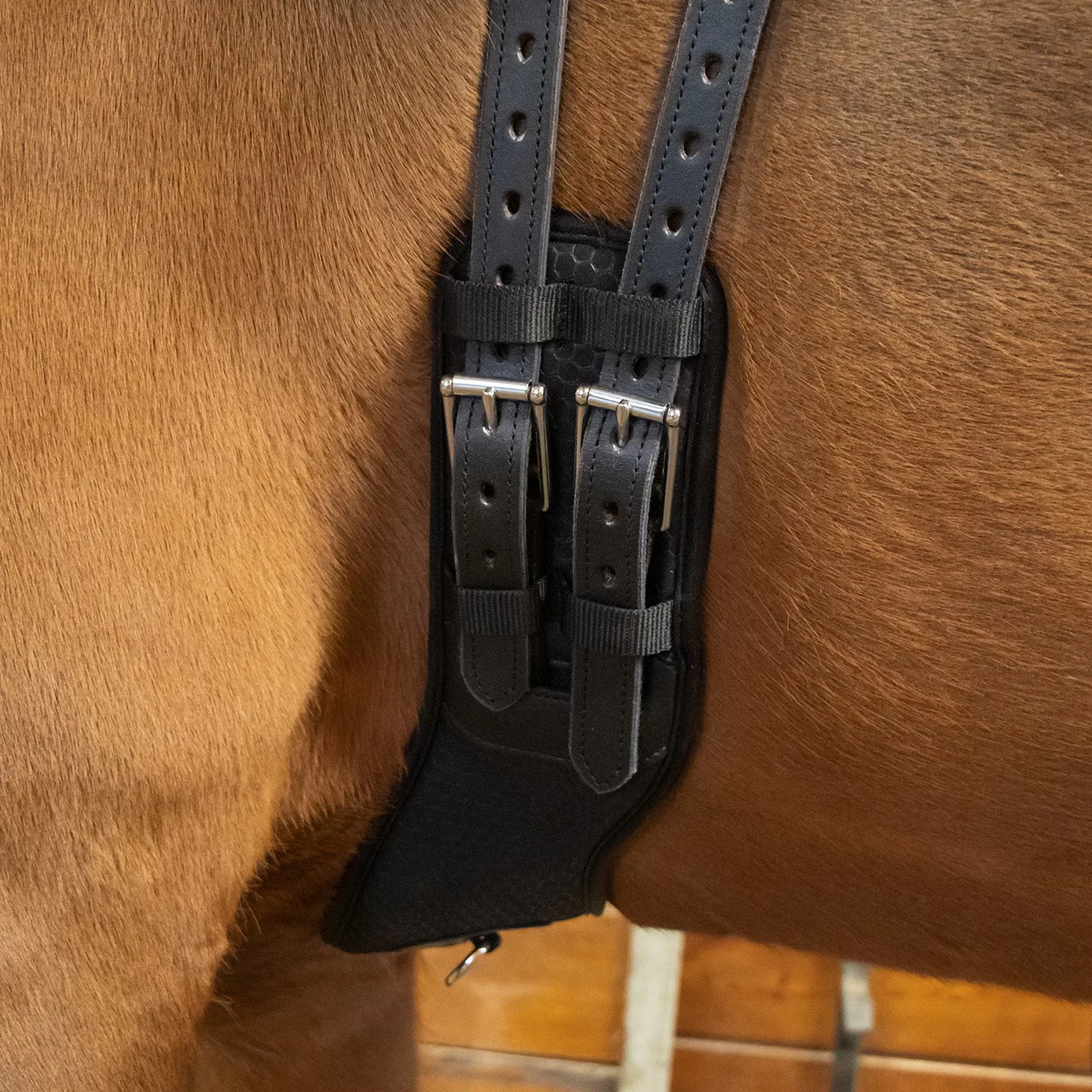 Shedrow Shoulder Relief Cool Max Dressage Girth - Image 4