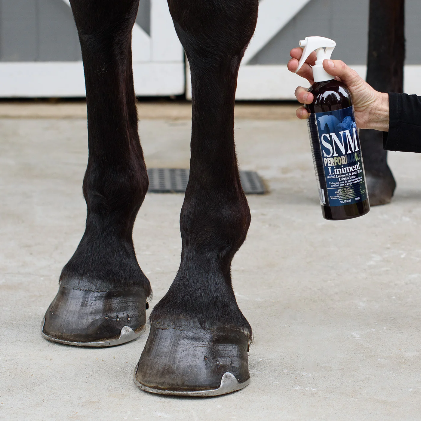 SNM Performance Liniment W/ Spray Top 472 mL - Image 4