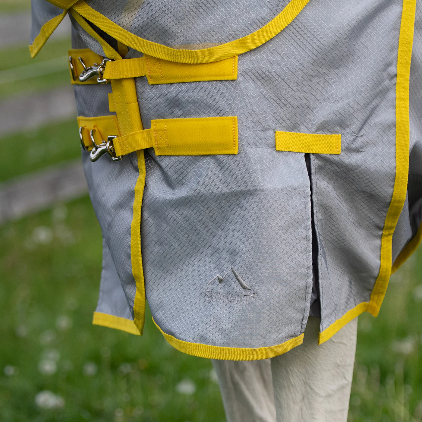 Summit Sirocco Fly Sheet W/ Detachable Hood - Image 6