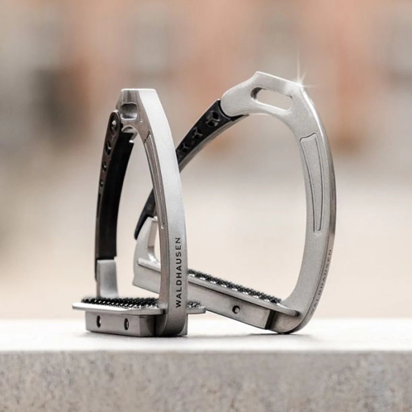 Waldhausen Pro Safety Stirrups - Kids' - Image 3